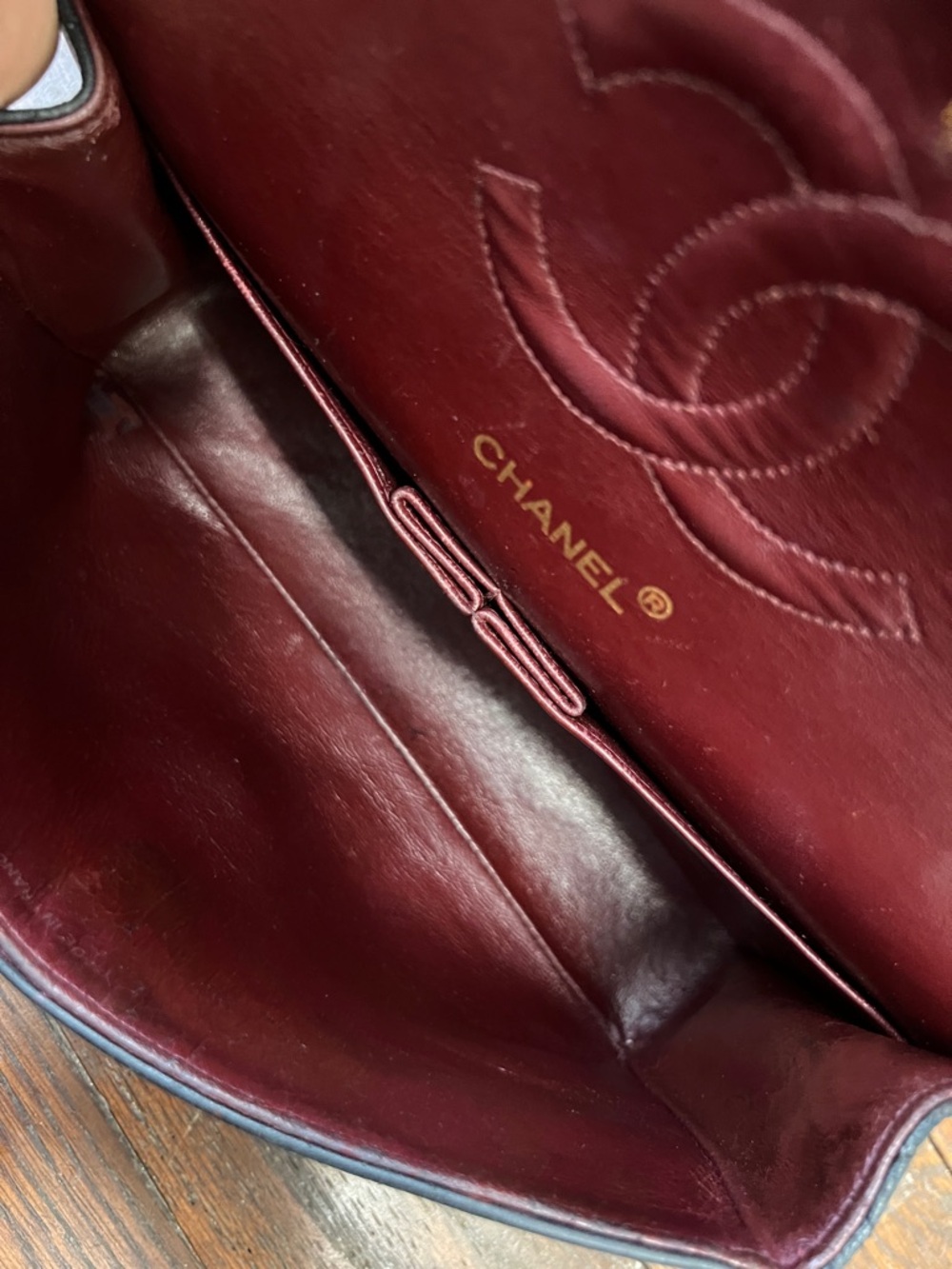 CHANEL Black Quilted double flap bag - Picture 5 of 16